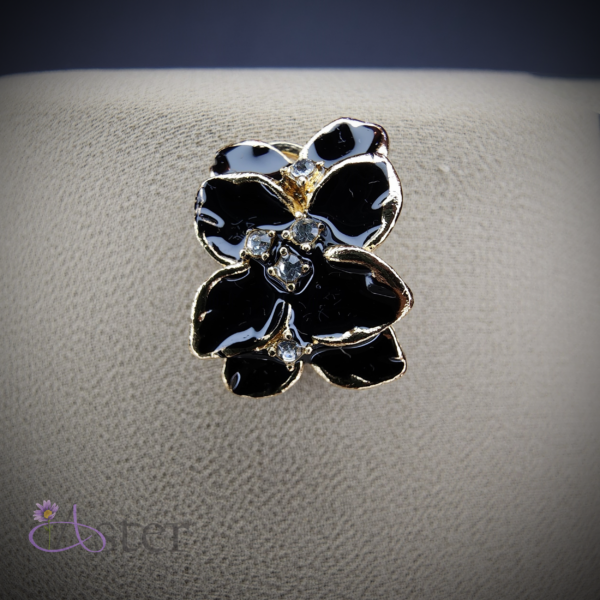 Black Rose - Image 3